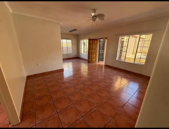 4 BEDROOM HOUSE FOR SALE IN CLAREMONT